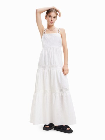 Desigual - Vestido de verano 'Karen' en blanco: frente