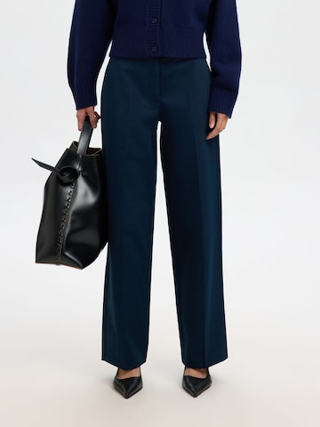 Wide leg Pantaloni con piega frontale di SELECTED in blu: frontale