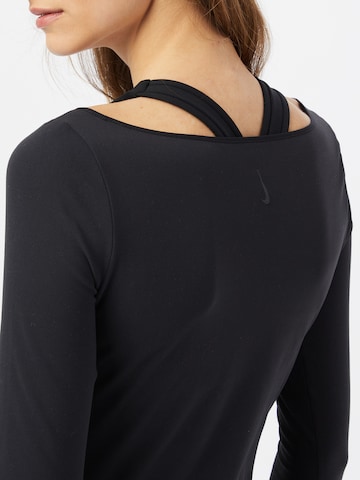 NIKE Performance shirt in Black