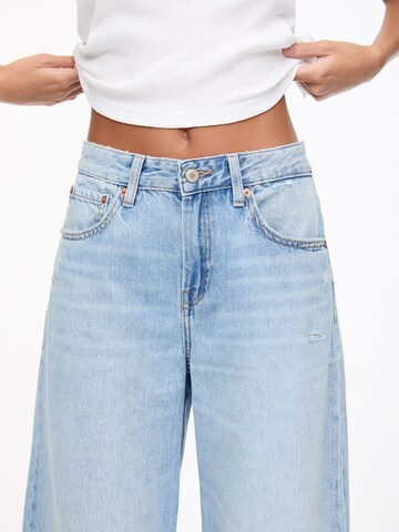 Pull&Bear Wide leg Jeans i blå