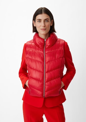 Gilet di COMMA in rosso: frontale