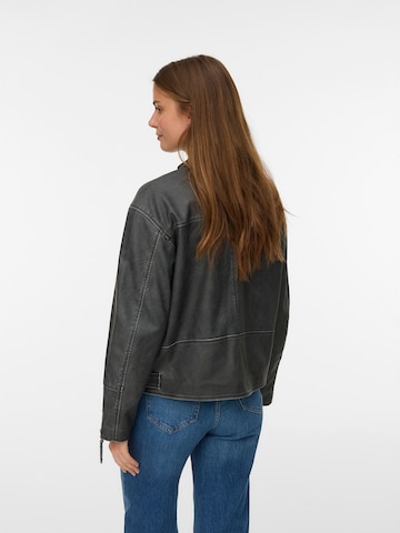 VERO MODA - Chaqueta de entretiempo 'VMPAMELA' en gris