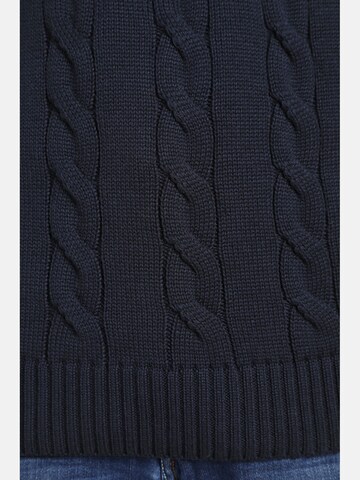 Charles Colby Slipover in Blue