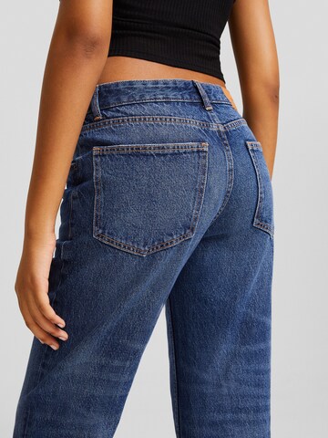 Regular Jeans de la Bershka pe albastru