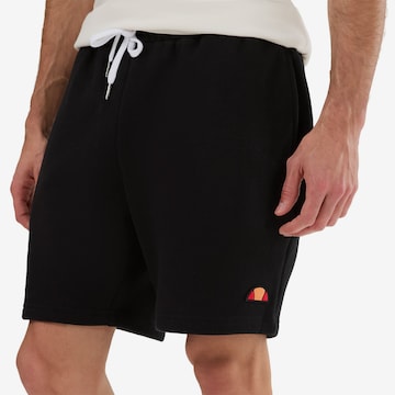 ELLESSE Regular Housut värissä musta