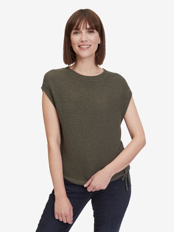 Betty & Co Sweater in Green: front