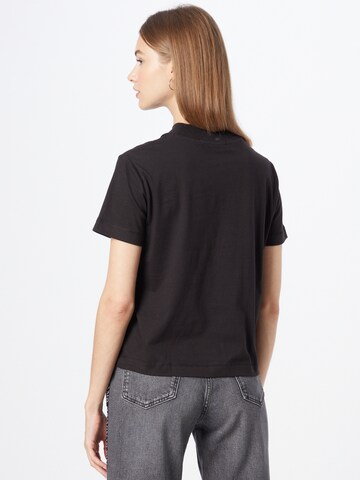 Tricou de la Calvin Klein Jeans pe negru