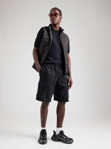 melns Nike Sportswear Vaļīgs piegriezums Kargo bikses 'CLUB'