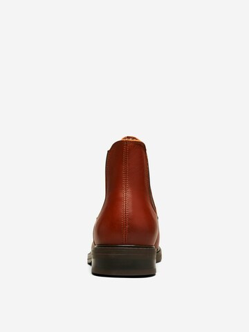 SELECTED HOMME - Botas chelsea em castanho