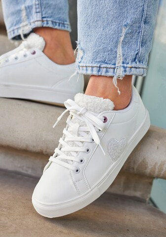 LASCANA Sneaker low in Weiß: predná strana