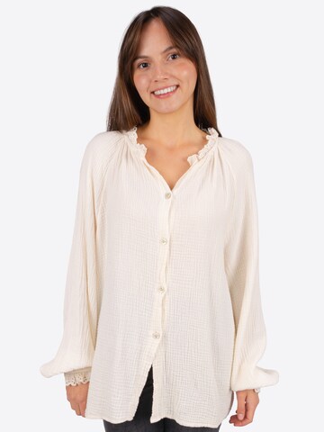 Seasons of April Blouse 'Cloe' in Beige: front