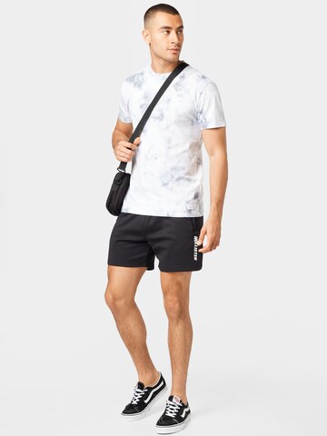 HOLLISTER Regular Shorts in Schwarz