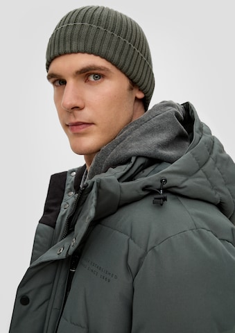 s.Oliver Beanie in Green: front