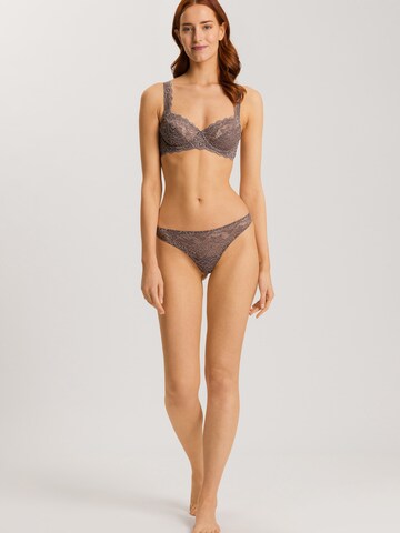 String Hanro en gris