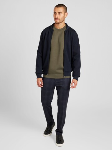 Casual Friday - Sweatshirt 'CF Sebastian' em verde