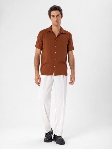 Antioch Regular fit Button Up Shirt in Brown