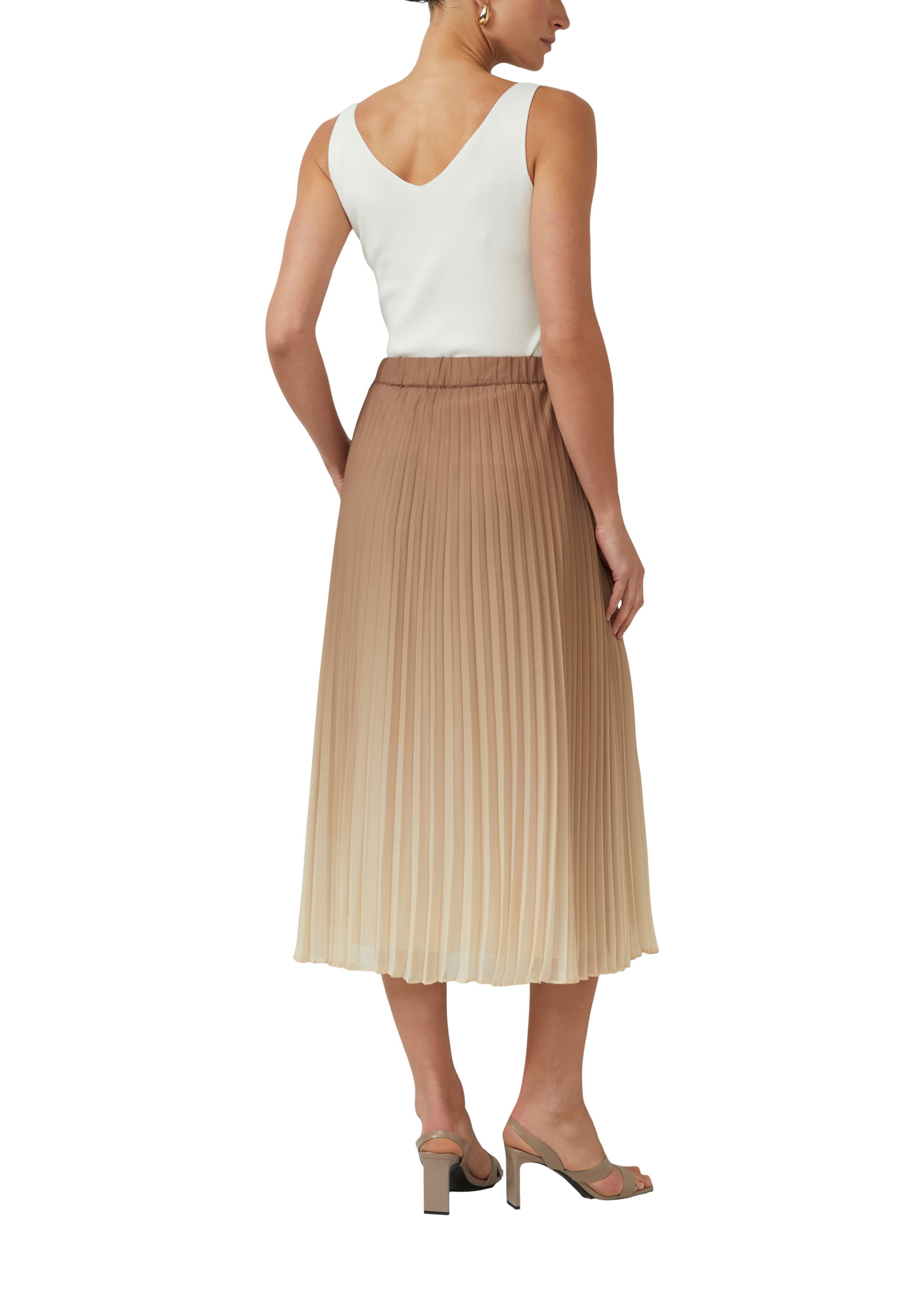 s.Oliver Skirt in Beige