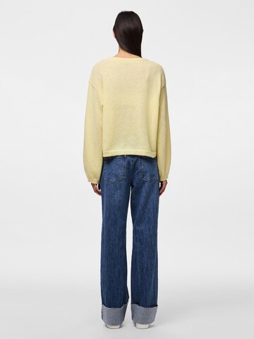 Pull-over 'IDA' PIECES en jaune