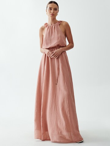 Robe de soirée 'CORETTA' The Fated en rose