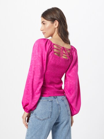 Dorothy Perkins - Blusa em rosa