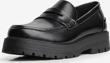 Bershka Loafer värissä musta: etupuoli