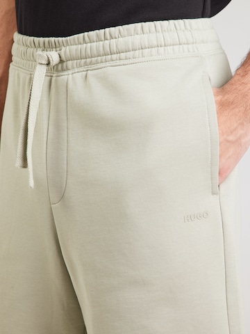 HUGOLoosefit Hlače 'Dayono' - zelena boja