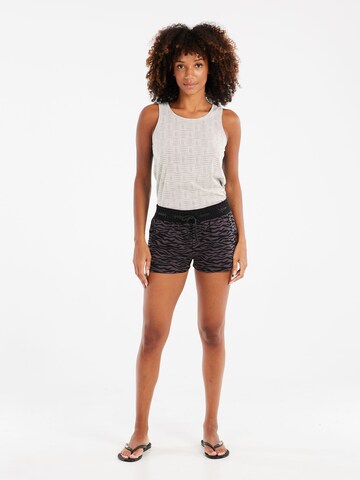 PROTEST Top 'PRTWinnies' in White