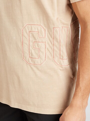 GUESS T-Shirt in Beige