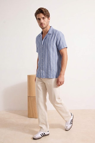 Trendyol Comfort Fit Košeľa - Modrá