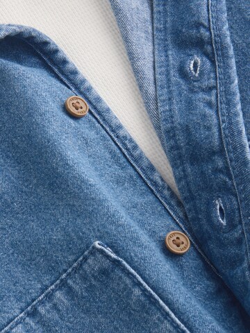 Set Next en bleu