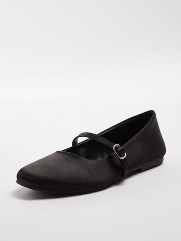 Trendyol Ballerina in Schwarz: Vorderseite
