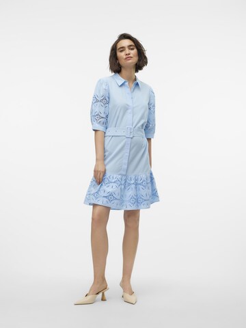 Robe-chemise 'NYNNE' VERO MODA en bleu