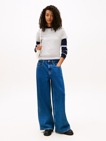 Tommy Jeans Тениска в сиво