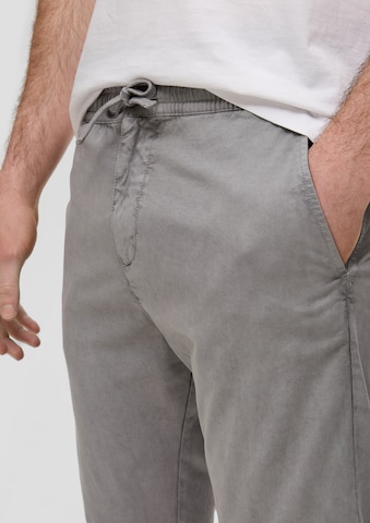 Effilé Pantalon QS en gris