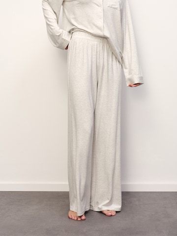 RÆRE by Lorena Rae Πιτζάμα 'Maxima' σε γκρι