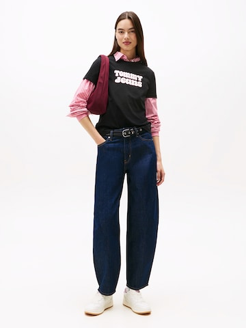 Tommy Jeans T-shirt 'ESSENTIAL' i svart