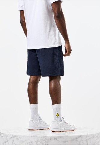 Weekend Offender Regular Hose 'Uptown Unility' in Blau