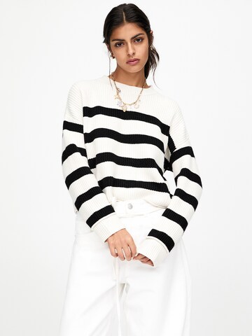 Pull-over Pull&Bear en blanc : devant
