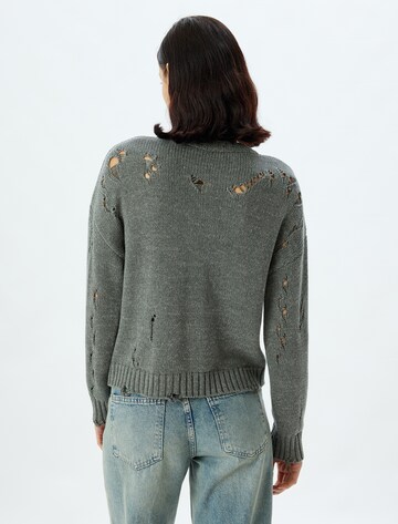 Koton Pullover in Grau