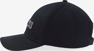 GUESS Kšiltovka – černá: přední strana