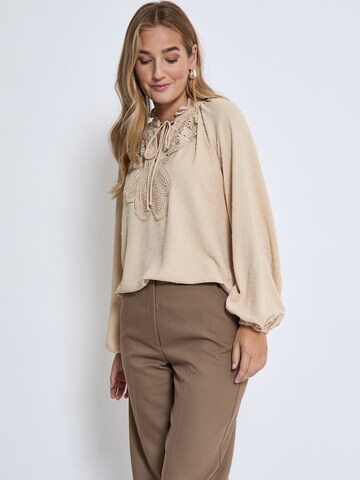 Chemisier DESIRES en beige : devant