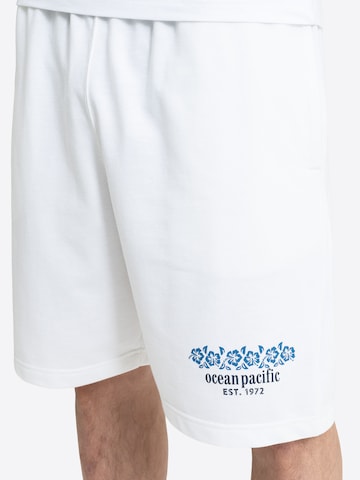 Ocean Pacific Обычный Штаны 'Tidezo' в Белый