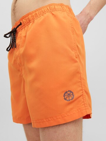 JACK & JONES - Bermudas 'Fiji' en naranja