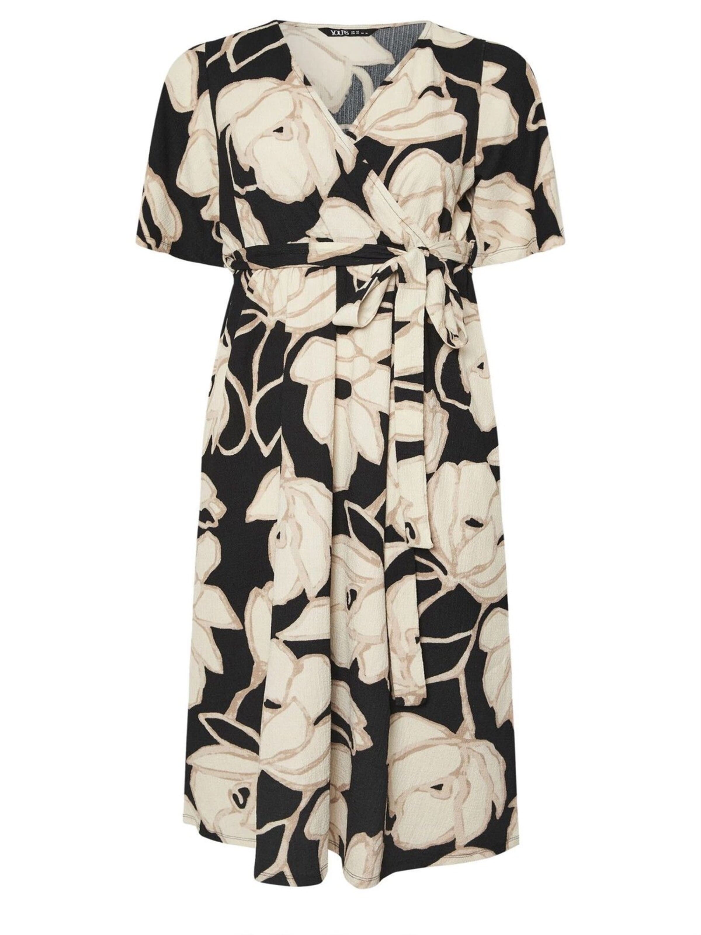 Stil Diva Dress in Black: front