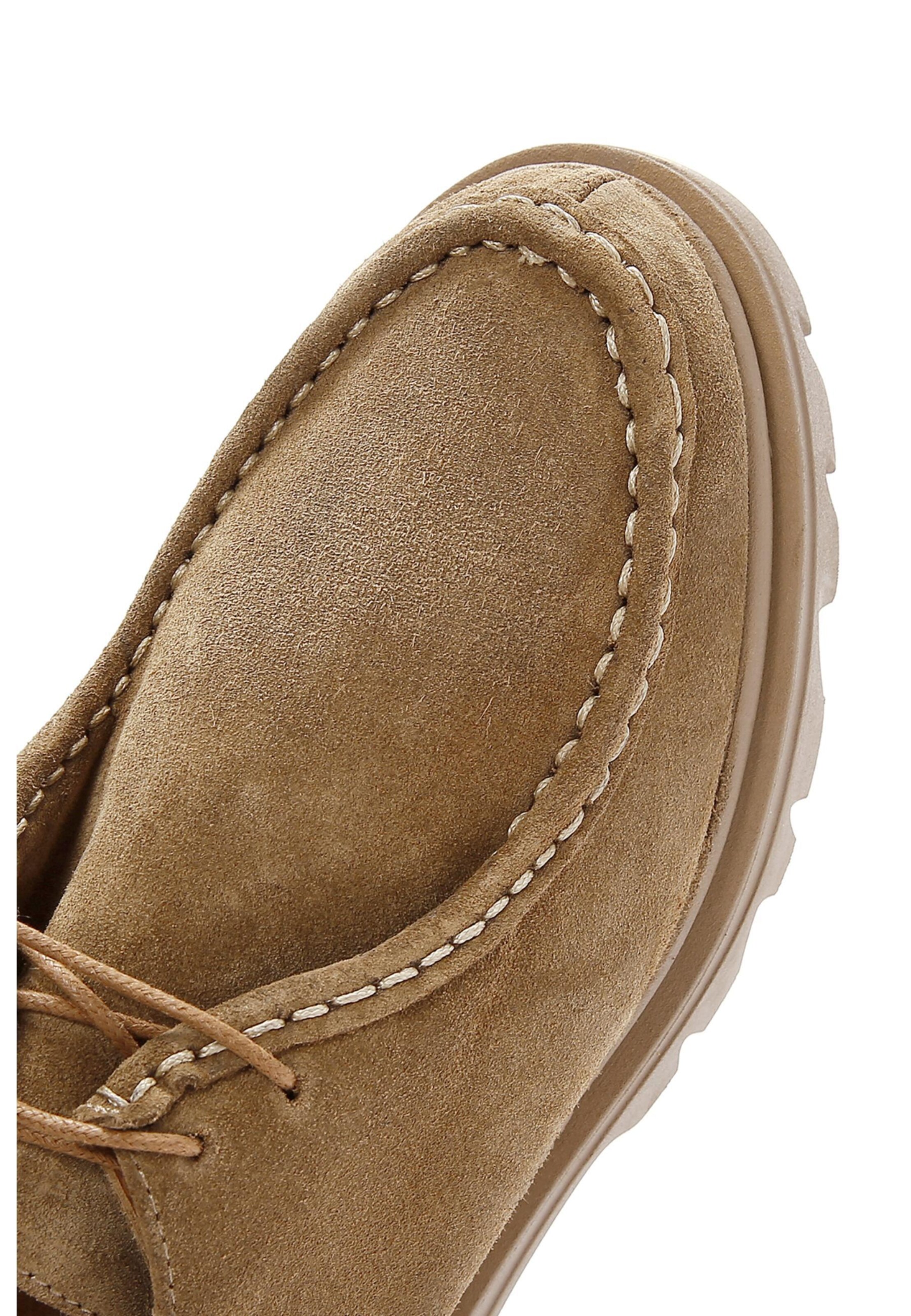 Scarpa stringata di Derimod in beige