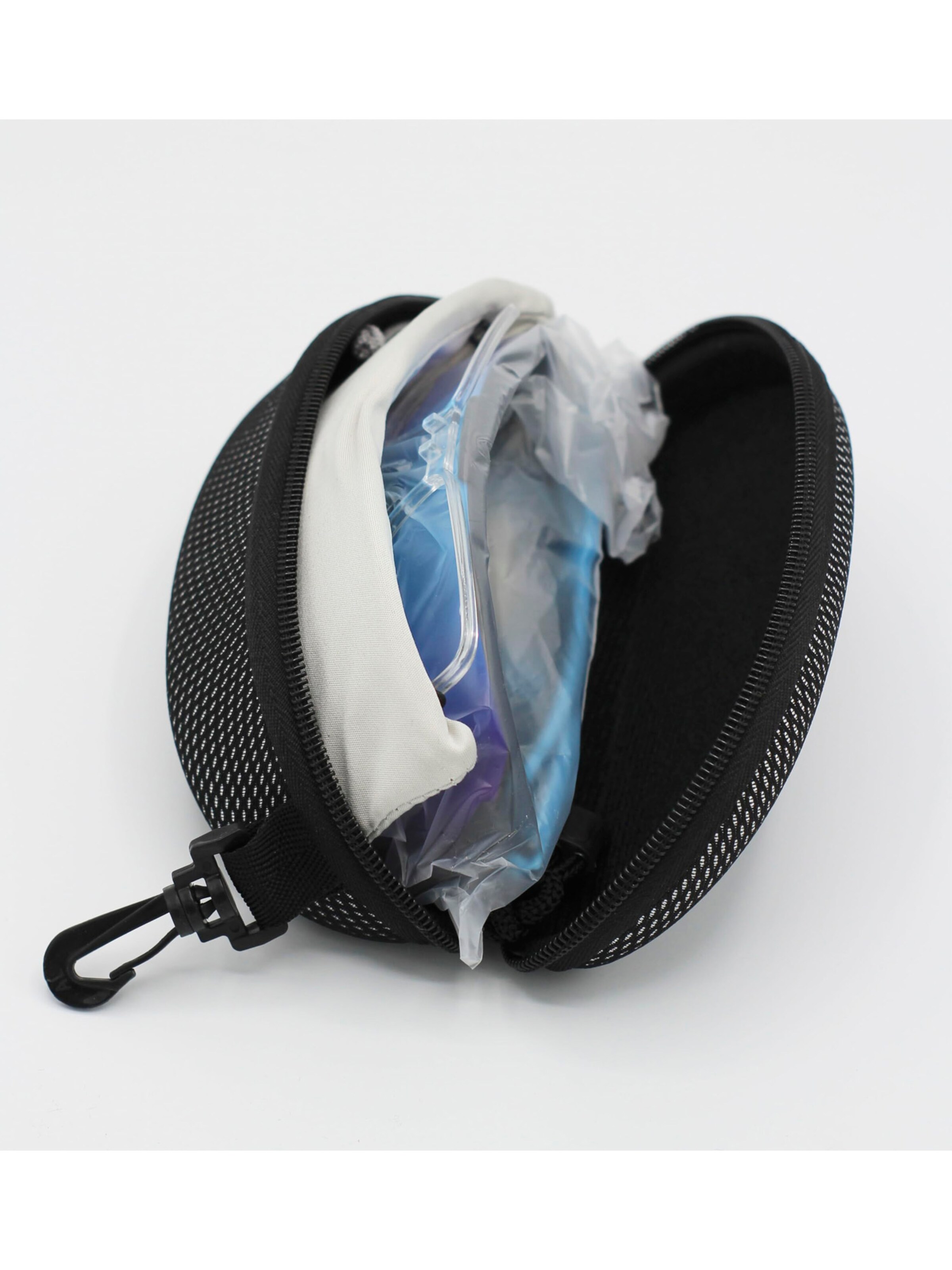 Surf Monkey Sports Sunglasses in Blue