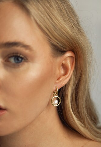 Nana Kay Earrings 'Baroque Flair' in Gold: front