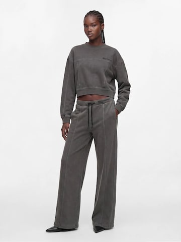 KARL LAGERFELD JEANS Regular Панталон в сиво: отпред
