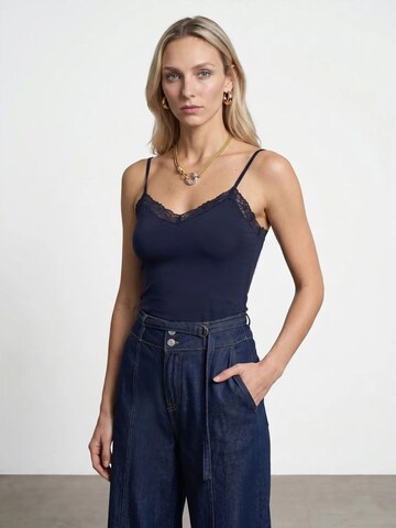 Dilvin Top in Blue