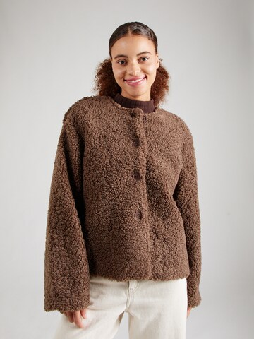 PIECES - Chaqueta de entretiempo 'PCAUBA' en marrón: frente